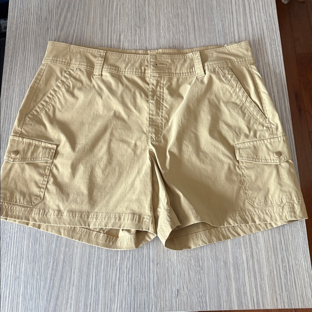 Bundle Eddie Bauer Women’s Cargo Shorts Size 12 5” Inseam (2 Pair) - Picture 2 of 13